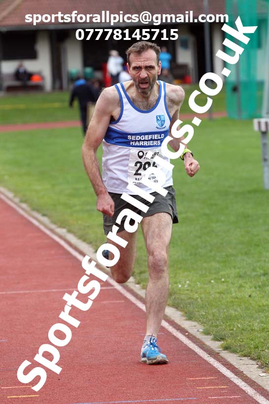 One mile, NECAA Open Meeting, Morpeth, Sunday, October 18th. David T. Hewitson/Sports for All Pics